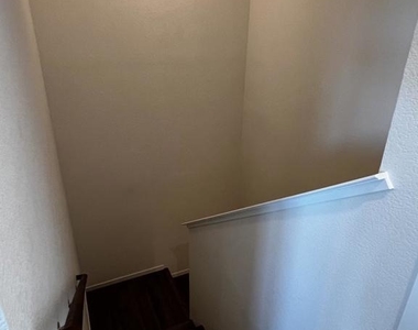 218 Church - Photo Thumbnail 19
