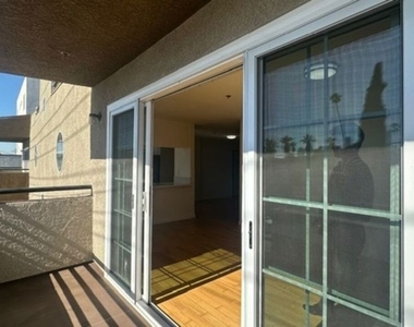 1212 Arapahoe Street - Photo Thumbnail 36