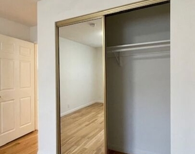 1212 Arapahoe Street - Photo Thumbnail 25