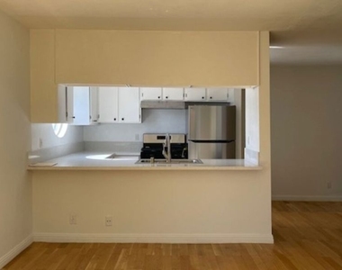 1212 Arapahoe Street - Photo Thumbnail 14