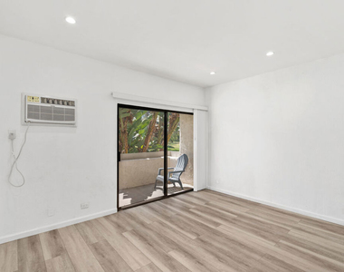 1440 Veteran Avenue - Photo Thumbnail 16