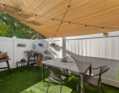 2227 Alsace Avenue - Photo Thumbnail 25
