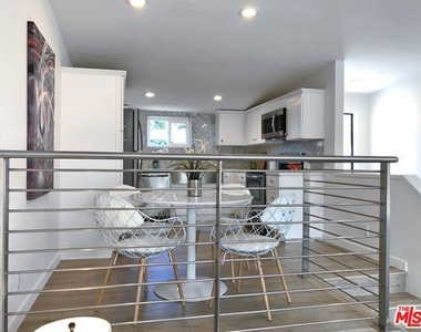 2211 Griffith Park - Photo Thumbnail 4
