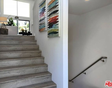 2211 Griffith Park - Photo Thumbnail 12