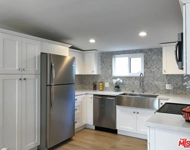 2211 Griffith Park - Photo Thumbnail 7