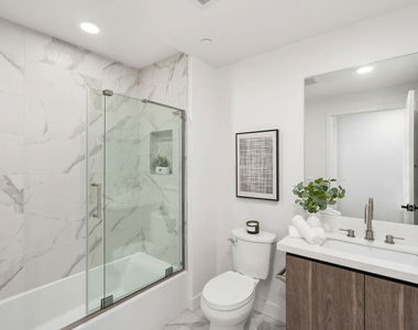 6144 Whitsett Avenue - Photo Thumbnail 19
