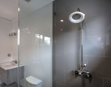 1105 Alta Loma Road - Photo Thumbnail 5