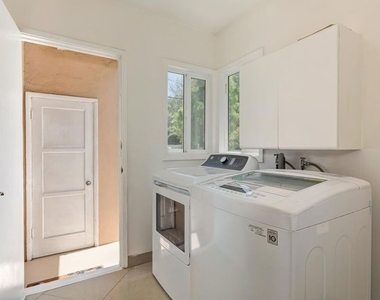 10574 Ashton Avenue - Photo Thumbnail 15