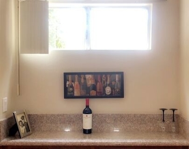 1200 S Shenandoah Street - Photo Thumbnail 4