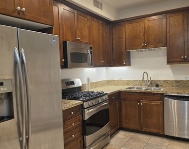 629 Traction Avenue - Photo Thumbnail 16
