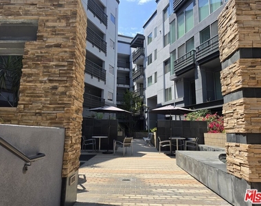 629 Traction Avenue - Photo Thumbnail 9