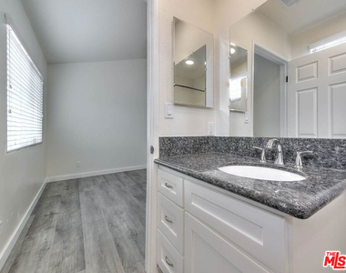 13810 Funston Avenue - Photo Thumbnail 20