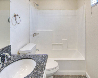 13810 Funston Avenue - Photo Thumbnail 19