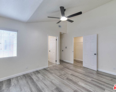 13810 Funston Avenue - Photo Thumbnail 14