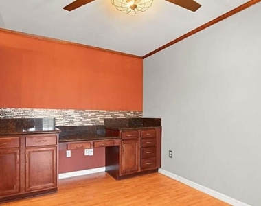 4570 54th Street - Photo Thumbnail 6