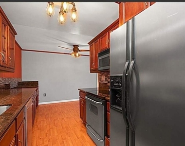 4570 54th Street - Photo Thumbnail 5
