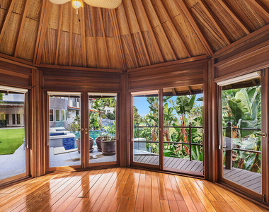 3373 Coldwater Canyon Avenue - Photo Thumbnail 43