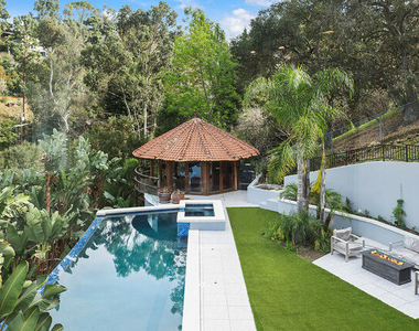 3373 Coldwater Canyon Avenue - Photo Thumbnail 46