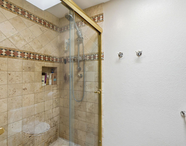 4314 Glencoe Avenue - Photo Thumbnail 24