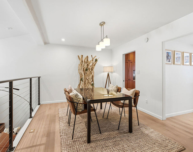 4314 Glencoe Avenue - Photo Thumbnail 9