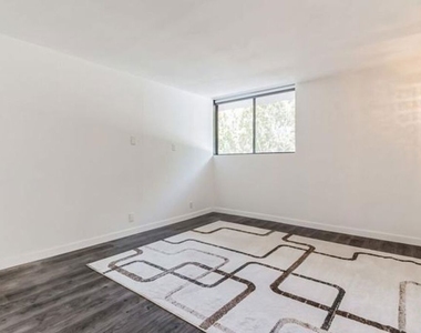 10535 Wilshire Boulevard - Photo Thumbnail 22