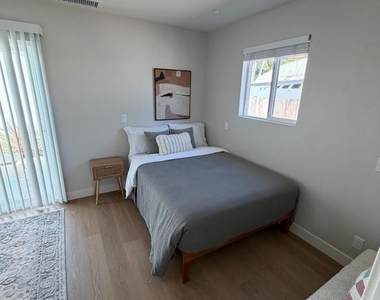 3208 Madison Ave - Photo Thumbnail 6