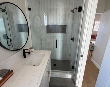 3208 Madison Ave - Photo Thumbnail 5