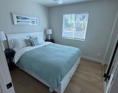 3208 Madison Ave - Photo Thumbnail 4