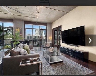 527 10th Ave - Photo Thumbnail 3