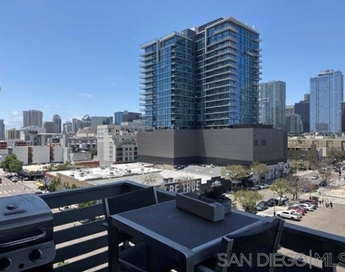 527 10th Ave - Photo Thumbnail 7
