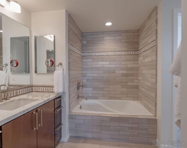 6767 Neptune Pl - Photo Thumbnail 16