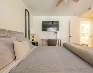 12261 Carmel Vista Rd - Photo Thumbnail 18