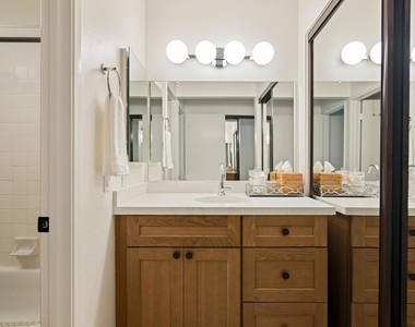3854 Crestone Place - Photo Thumbnail 16