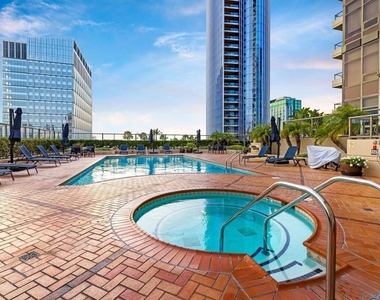 700 W E St - Photo Thumbnail 49