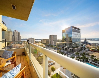 700 W E St - Photo Thumbnail 31