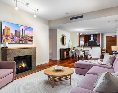 700 W E St - Photo Thumbnail 7