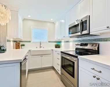 337 Rosemont St - Photo Thumbnail 10