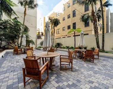 850 Beech - Photo Thumbnail 51