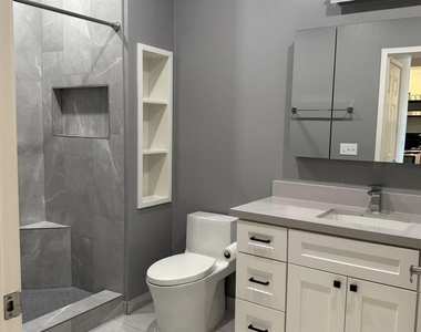 1642 7th Avenue - Photo Thumbnail 4
