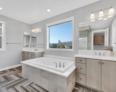 20511 Lantana Court - Photo Thumbnail 22