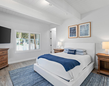 11900 Whitewater Lane - Photo Thumbnail 10