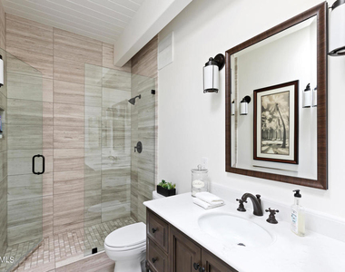 11900 Whitewater Lane - Photo Thumbnail 13