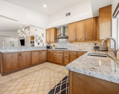 80302 Indian Springs Drive - Photo Thumbnail 20