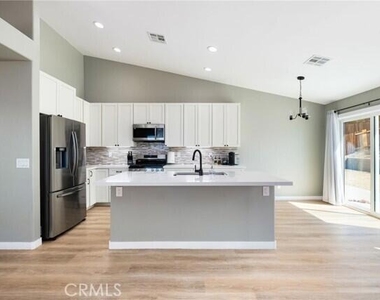12920 Maui Way - Photo Thumbnail 9
