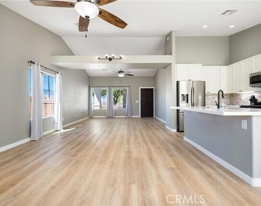 12920 Maui Way - Photo Thumbnail 7