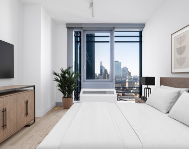554 West 54th Street - Photo Thumbnail 4