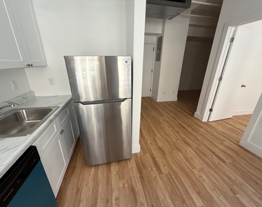 248 West 35th Street - Photo Thumbnail 2