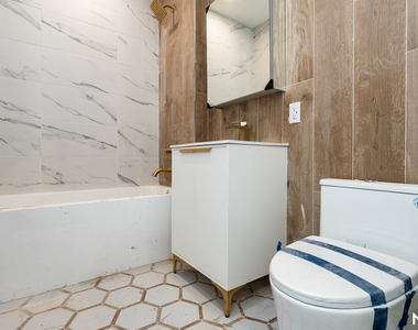 193 Graham Ave 11206 - Photo Thumbnail 10