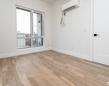 193 Graham Ave 11206 - Photo Thumbnail 9
