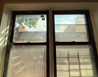 272 Clarkson Avenue - Photo Thumbnail 2